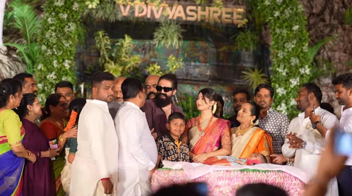 Yash Radhika Pandit Entry at Diyashree Naming Ceremonty Thumbnail